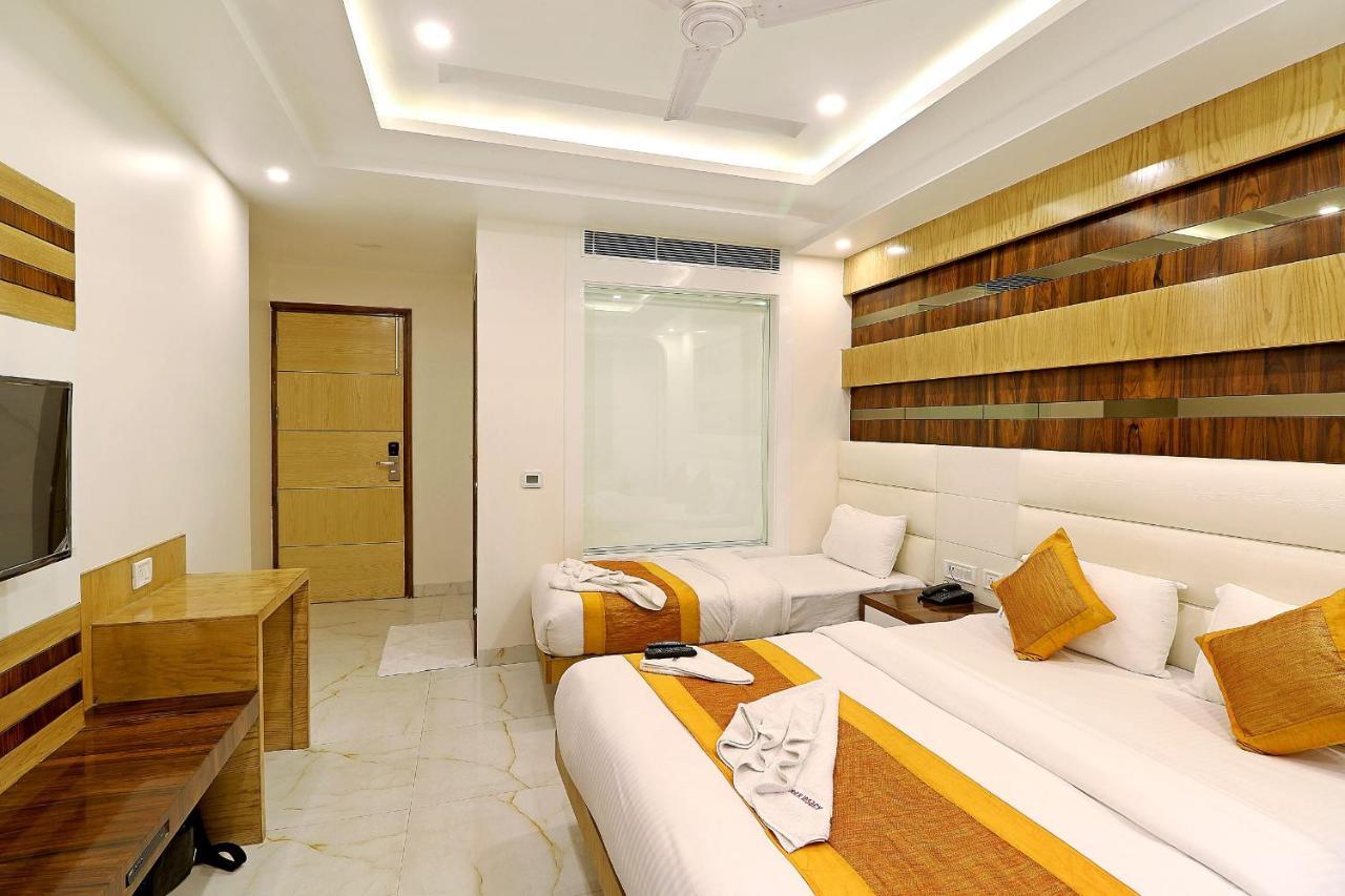 Hotel York Legacy -3 Minutes Walk From New Delhi Railway Station 'The 5 Star Ambience' Newly Built Kültér fotó
